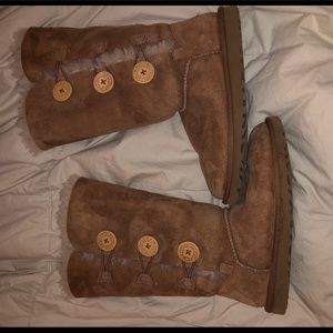 Triple Bailey Button Ugg Boots